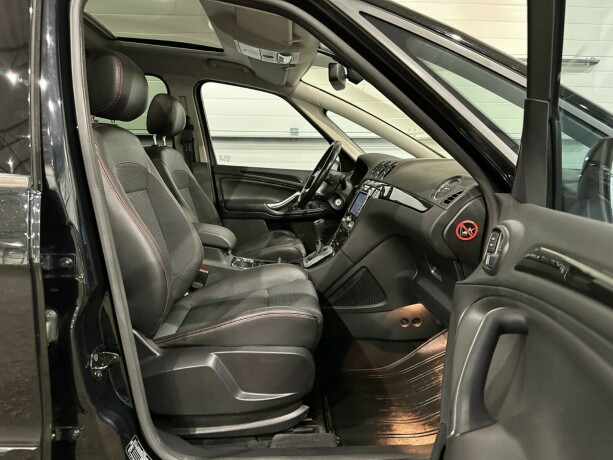 ford-s-max-diesel-2010-big-9