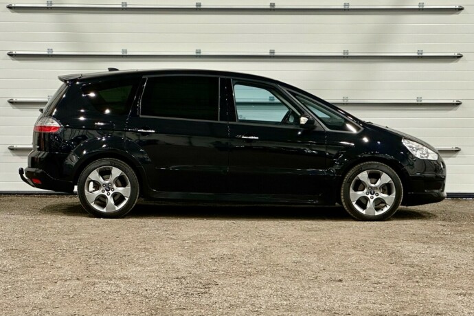 ford-s-max-diesel-2010-big-1