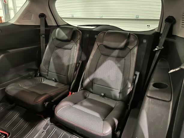 ford-s-max-diesel-2010-big-14