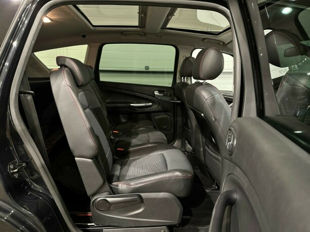 ford-s-max-diesel-2010-big-12