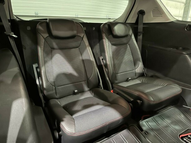 ford-s-max-diesel-2010-big-13