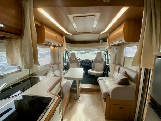 rapido-666f-skandinavia-exclusive-topputgave-face2face-gruppe-2-enkle-senger-vinterpakke-senkeseng-diesel-2020-big-20