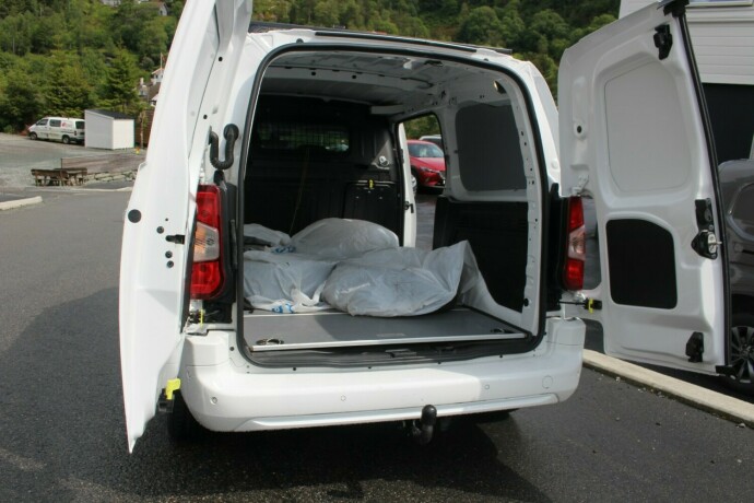 peugeot-partner-diesel-2020-big-4