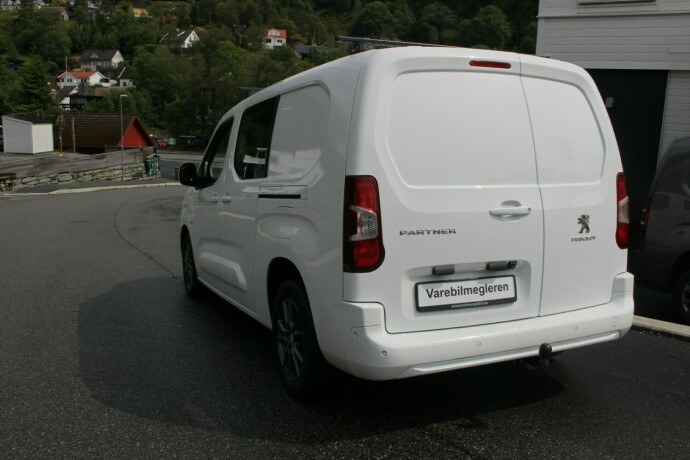 peugeot-partner-diesel-2020-big-2