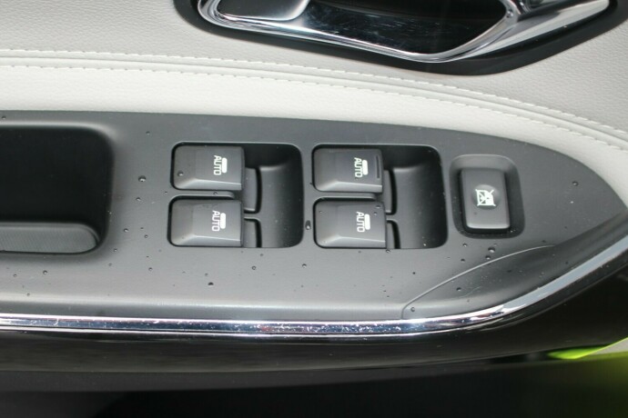 kia-cee039d-bensin-2014-big-10