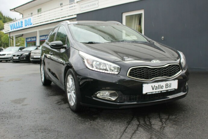 kia-cee039d-bensin-2014-big-0