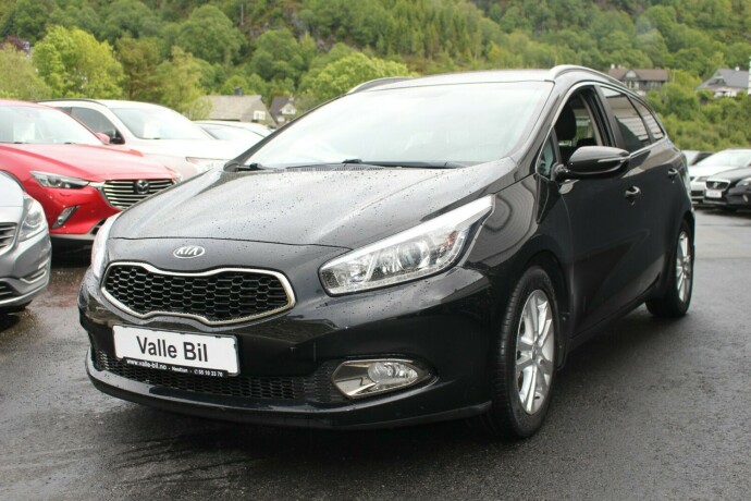 kia-cee039d-bensin-2014-big-2