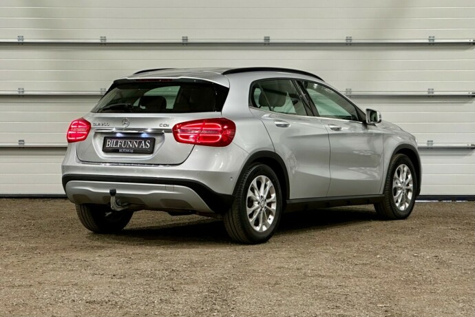mercedes-benz-gla-diesel-2014-big-2