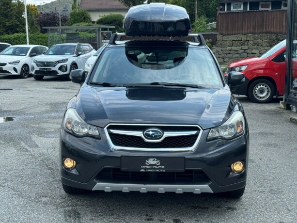 subaru-xv-bensin-2014-big-1