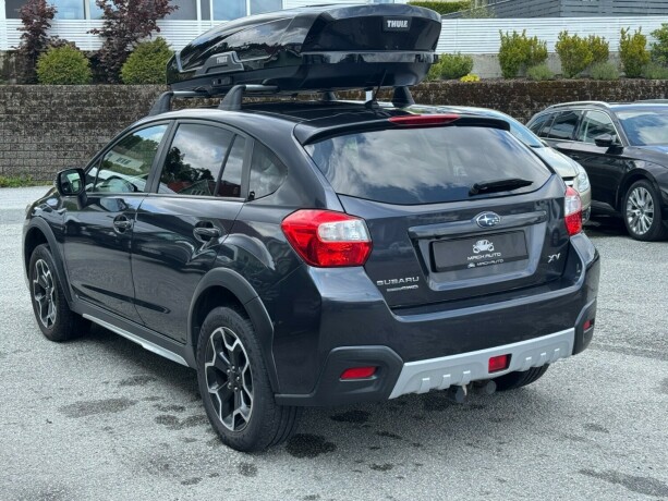 subaru-xv-bensin-2014-big-5