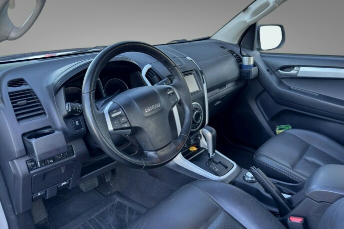 isuzu-d-max-diesel-2017-big-7