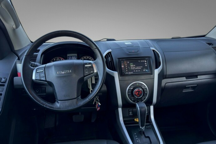 isuzu-d-max-diesel-2017-big-8