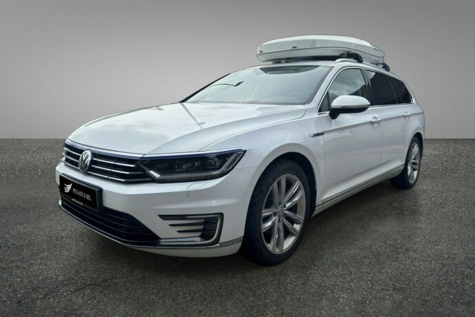 volkswagen-passat-elektrisitetbensin-2019-big-0