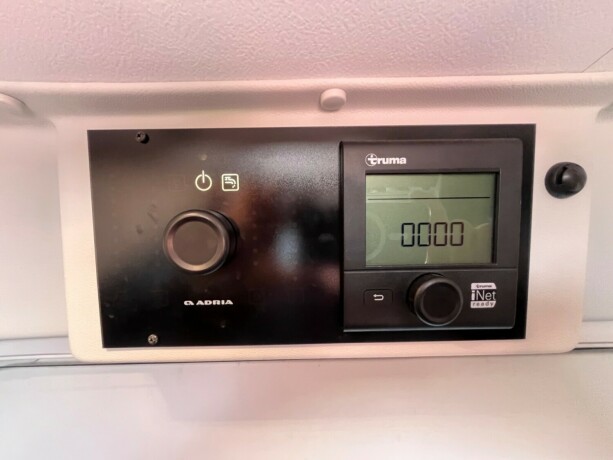 adria-twin-600-spt-under-6-meter-reg-4-personer-fuktgasstest-god-nyttelast-truma-varme-2-sett-hjul-diesel-2017-big-43