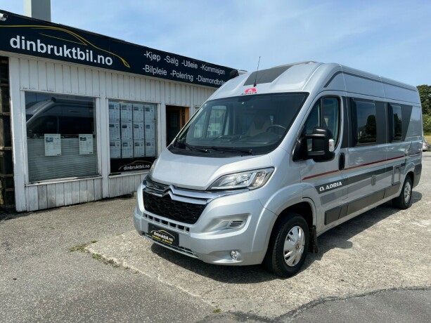 adria-twin-600-spt-under-6-meter-reg-4-personer-fuktgasstest-god-nyttelast-truma-varme-2-sett-hjul-diesel-2017-big-1