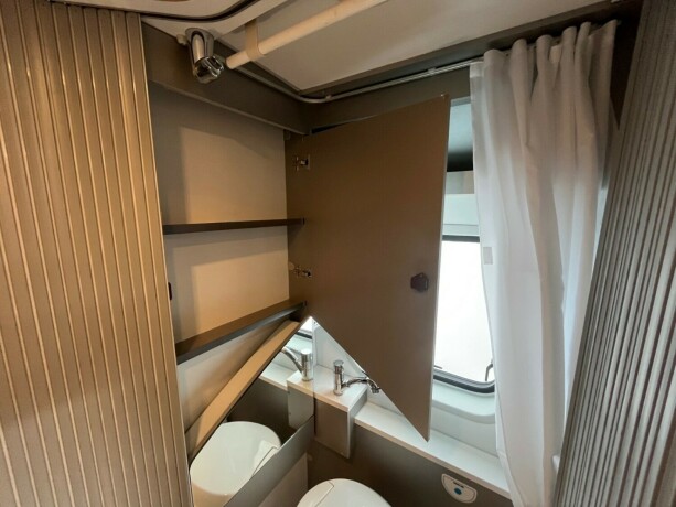 adria-twin-600-spt-under-6-meter-reg-4-personer-fuktgasstest-god-nyttelast-truma-varme-2-sett-hjul-diesel-2017-big-36