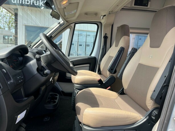adria-twin-600-spt-under-6-meter-reg-4-personer-fuktgasstest-god-nyttelast-truma-varme-2-sett-hjul-diesel-2017-big-11