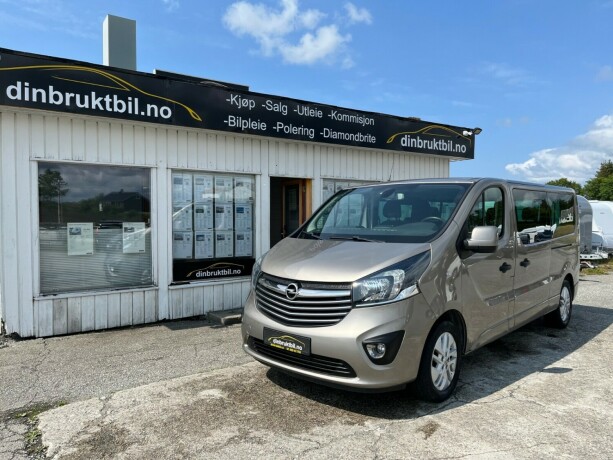 opel-vivaro-diesel-2017-big-2