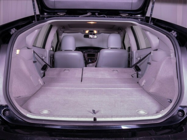 toyota-prius-bensin-2012-big-13