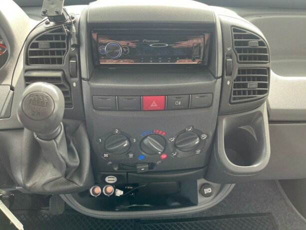 knaus-sport-traveller-truma-4kw-kombi-kj248leskap-p229-12v-230-og-gass-fukt-gasstest-ny-service-diesel-2004-big-16