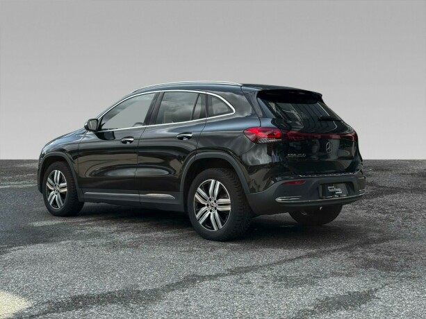 mercedes-benz-eqa-elektrisitet-2022-big-9