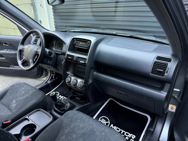 honda-cr-v-bensin-2005-big-12