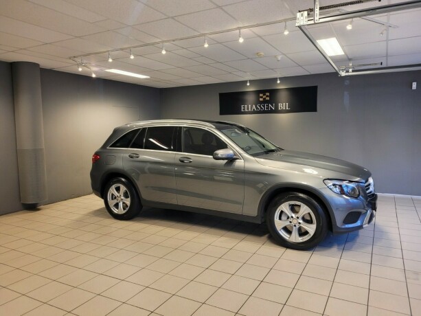 mercedes-benz-glc-diesel-2016-big-2