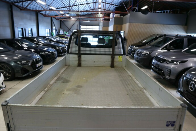 volkswagen-transporter-diesel-2014-big-4