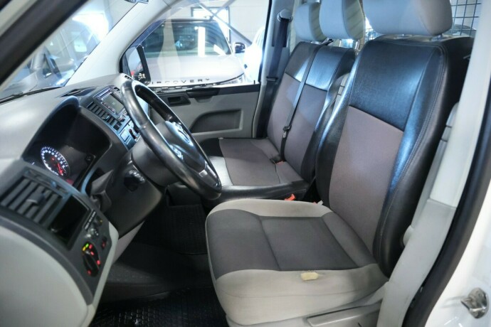 volkswagen-transporter-diesel-2014-big-5