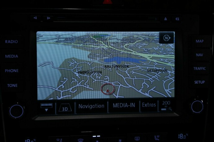 volkswagen-phaeton-diesel-2009-big-14