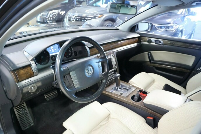 volkswagen-phaeton-diesel-2009-big-5