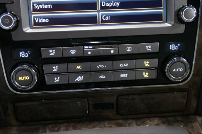 volkswagen-phaeton-diesel-2009-big-15