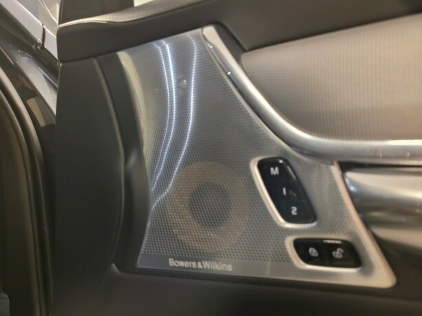 volvo-v90-elektrisitetbensin-2019-big-17
