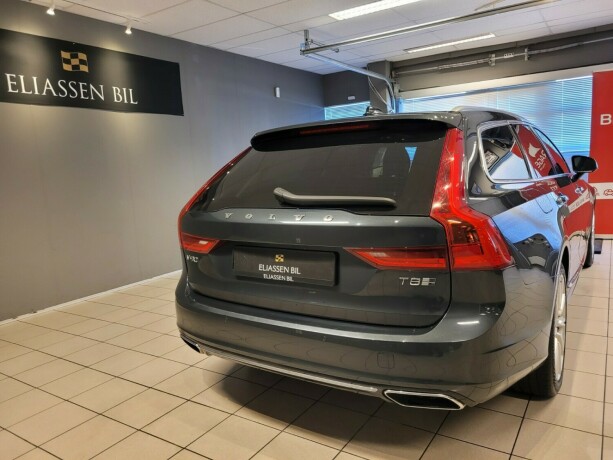 volvo-v90-elektrisitetbensin-2019-big-5