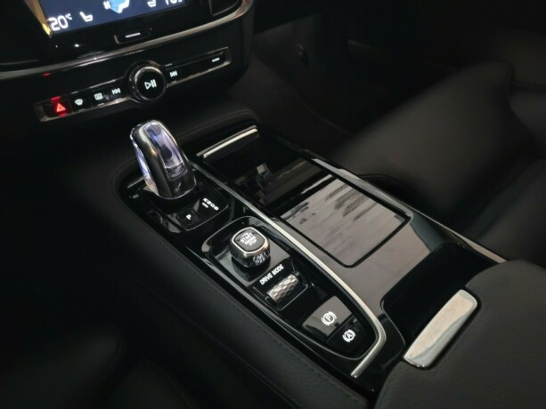 volvo-v90-elektrisitetbensin-2019-big-33