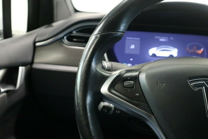tesla-model-x-elektrisitet-2018-big-31