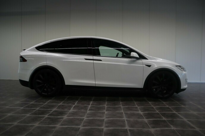 tesla-model-x-elektrisitet-2018-big-8