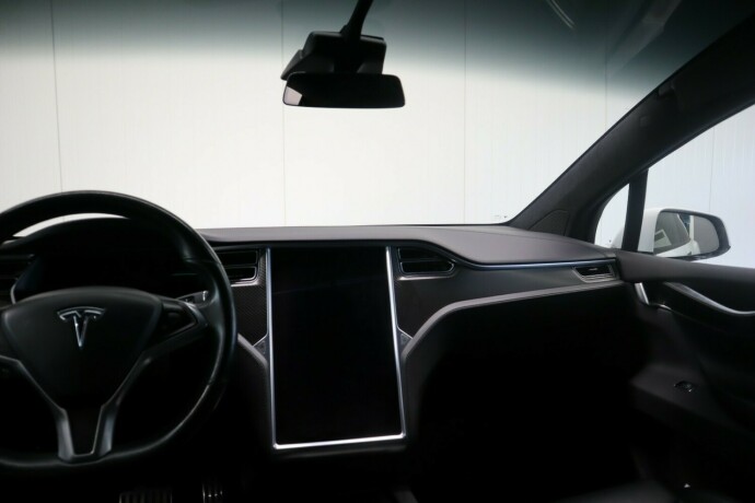 tesla-model-x-elektrisitet-2018-big-28
