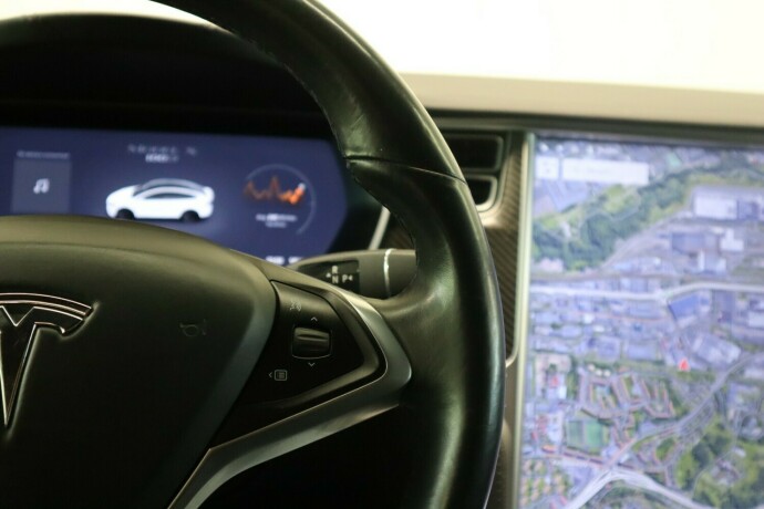 tesla-model-x-elektrisitet-2018-big-32