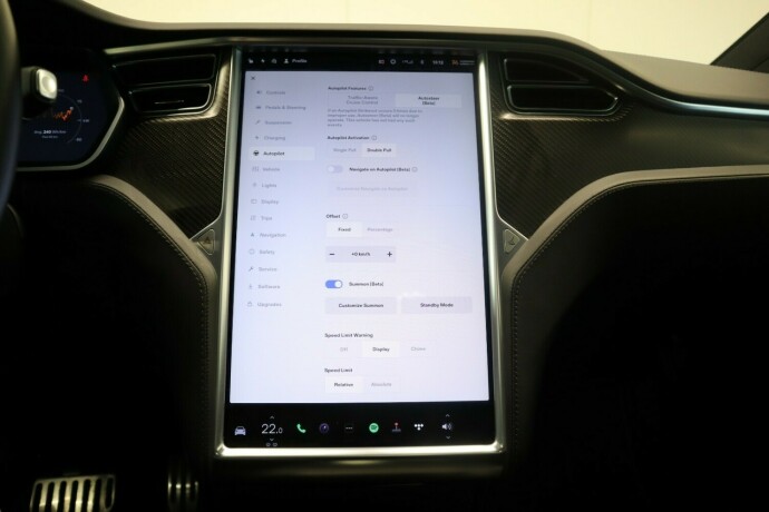 tesla-model-x-elektrisitet-2018-big-41