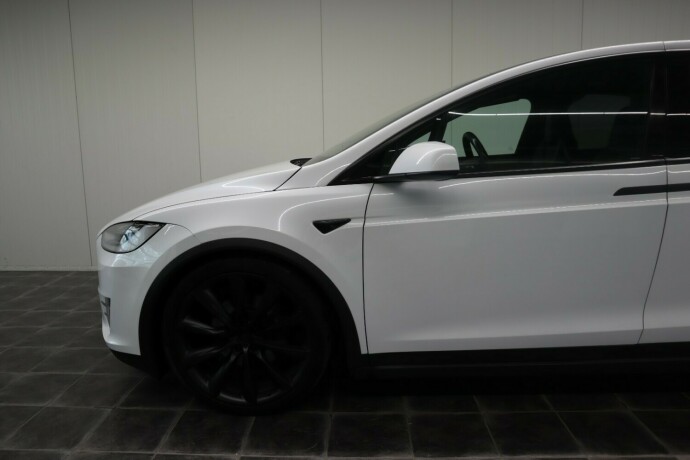 tesla-model-x-elektrisitet-2018-big-9