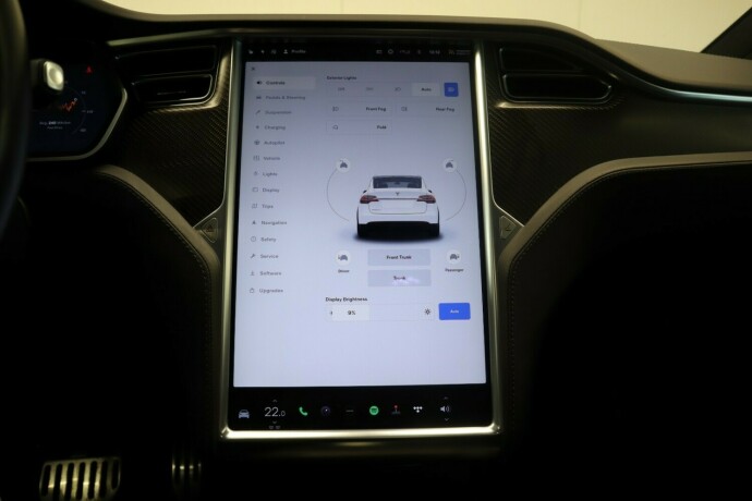 tesla-model-x-elektrisitet-2018-big-39