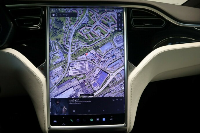 tesla-model-x-elektrisitet-2020-big-24
