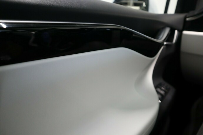 tesla-model-x-elektrisitet-2020-big-37