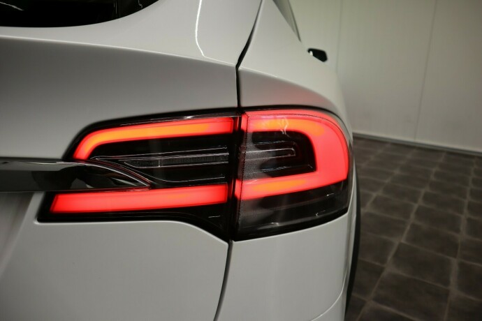tesla-model-x-elektrisitet-2020-big-42