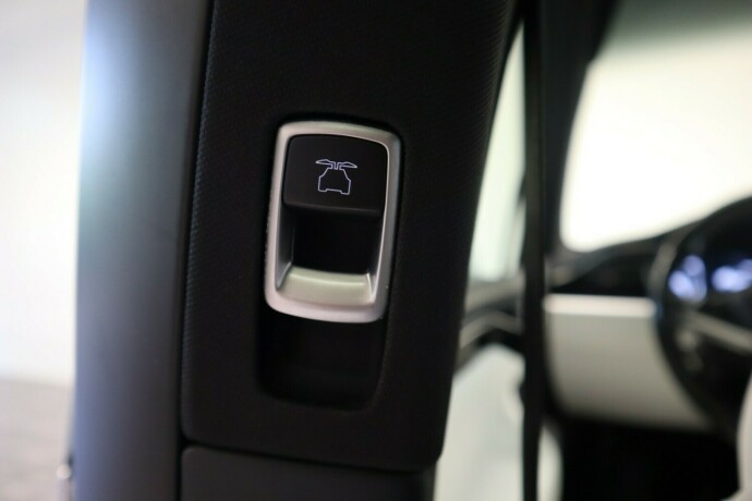 tesla-model-x-elektrisitet-2020-big-38
