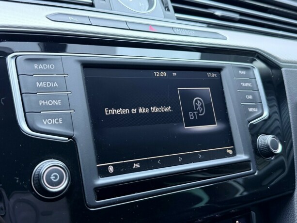 volkswagen-passat-elektrisitetbensin-2017-big-24