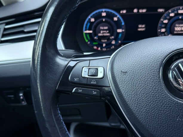 volkswagen-passat-elektrisitetbensin-2017-big-15