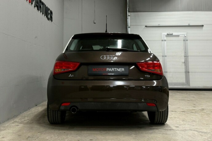 audi-a1-diesel-2011-big-5