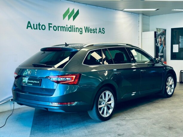 skoda-superb-bensin-2018-big-9